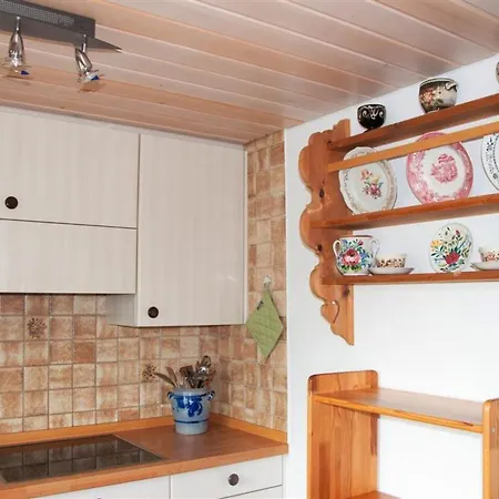 Christeli Appartement-fewo- Dusche Oder Bad- Wc 2-bettwohnung By Interhome * 茨魏西门