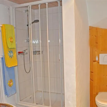 Christeli Appartement-fewo- Dusche Oder Bad- Wc 2-bettwohnung By Interhome 公寓 茨魏西门